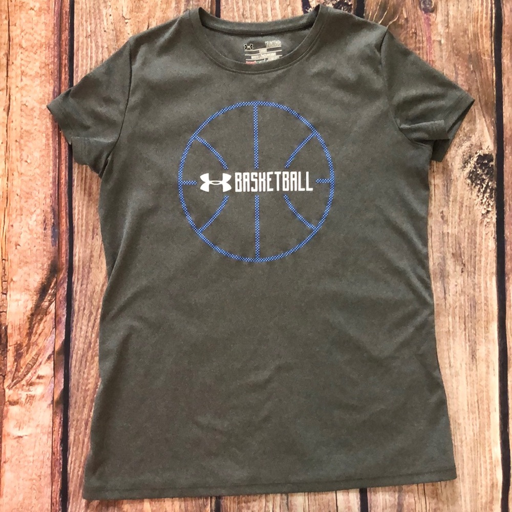 Girls Under Armour t-shirt